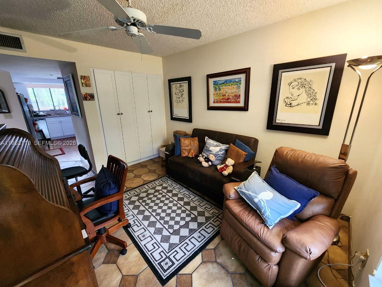 SHADYWOOD VILLAS - Residential