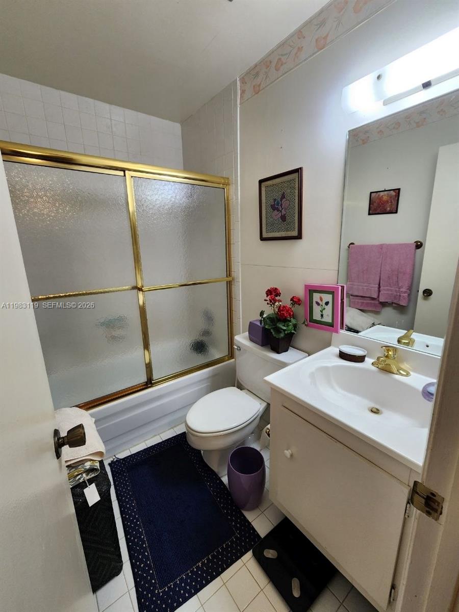 SHADYWOOD VILLAS - Residential