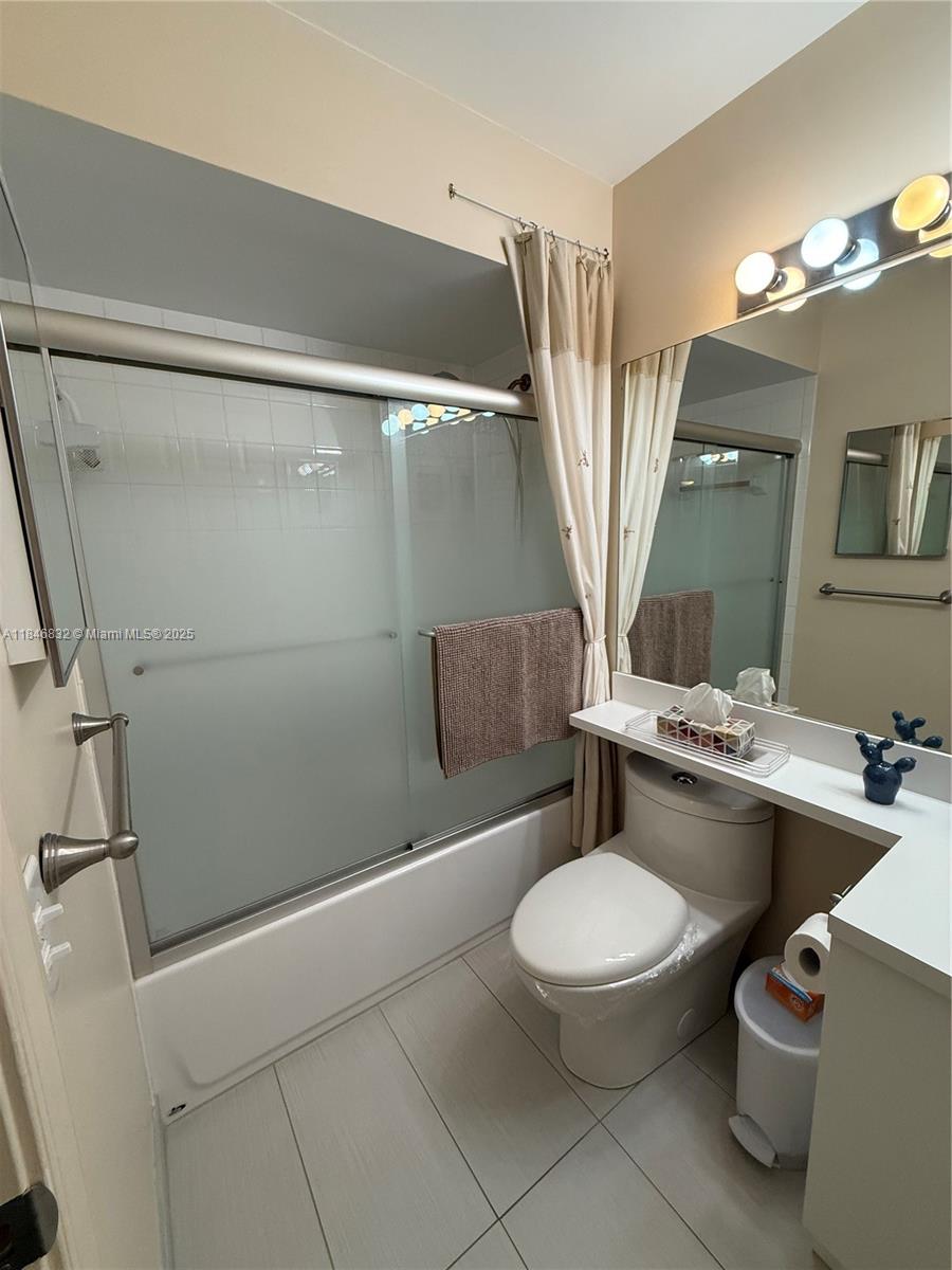 WATERSIDE VILLAGE OF PALM - Residential