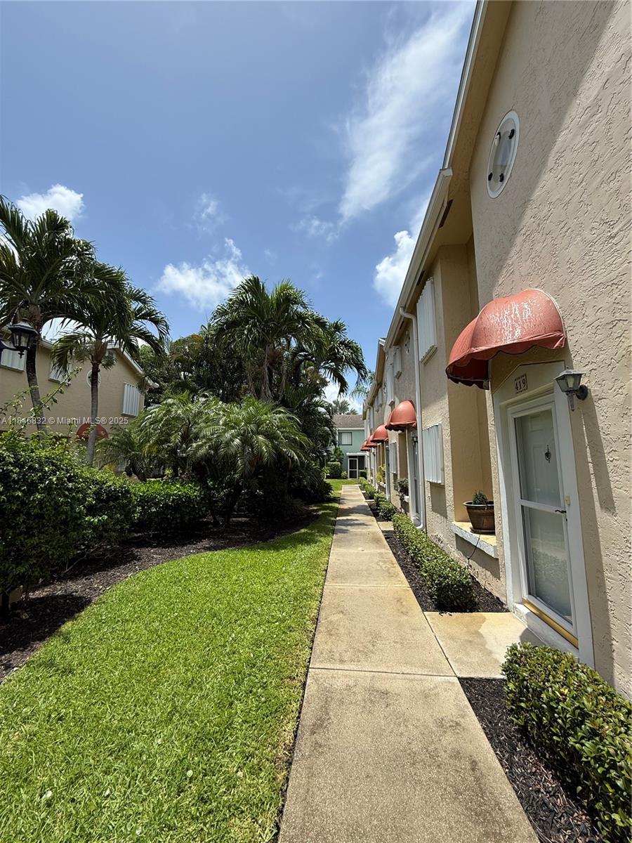 View photos, virtual tours, details... 417 Waterside Dr