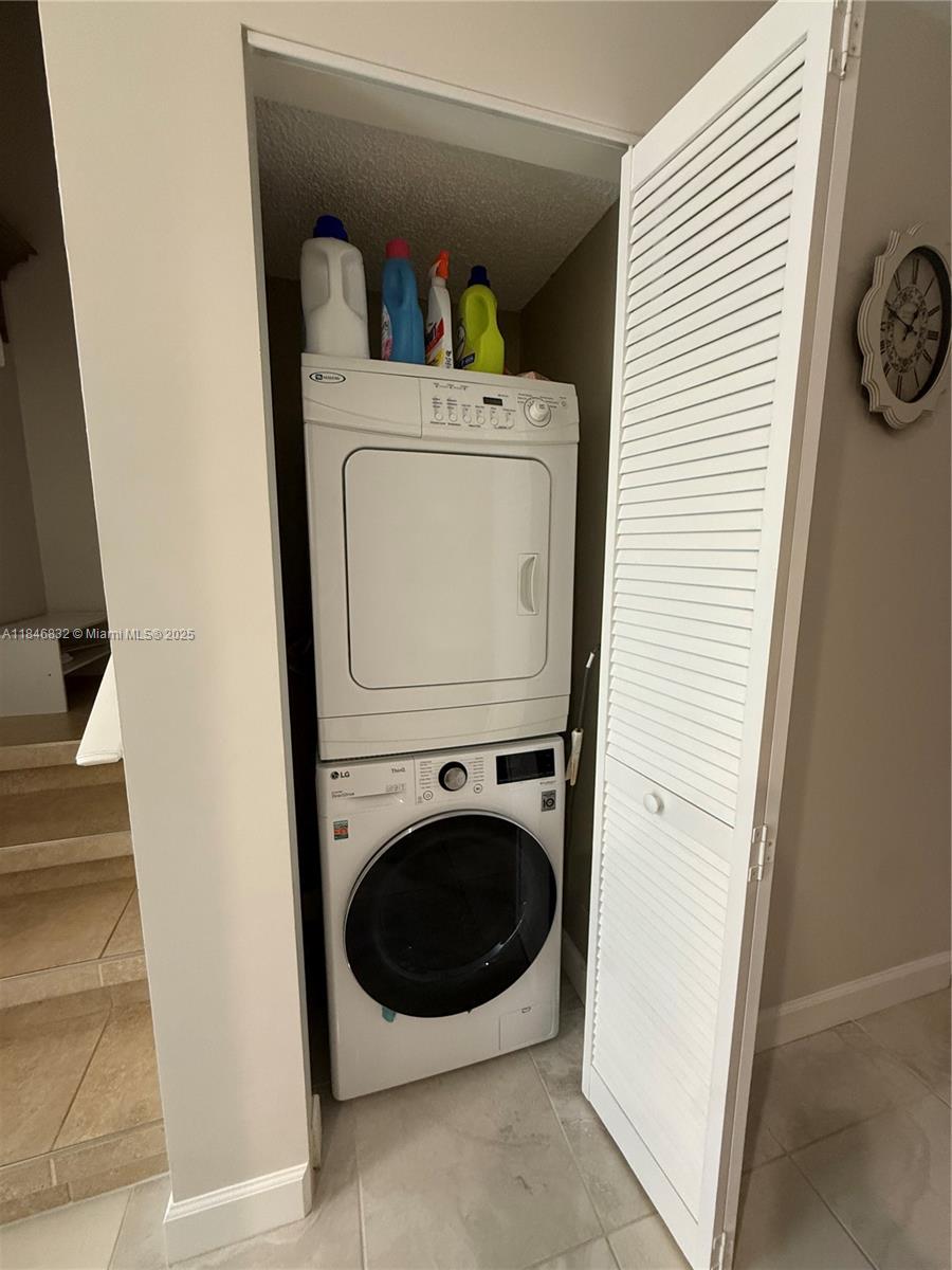 WATERSIDE VILLAGE OF PALM - Residential