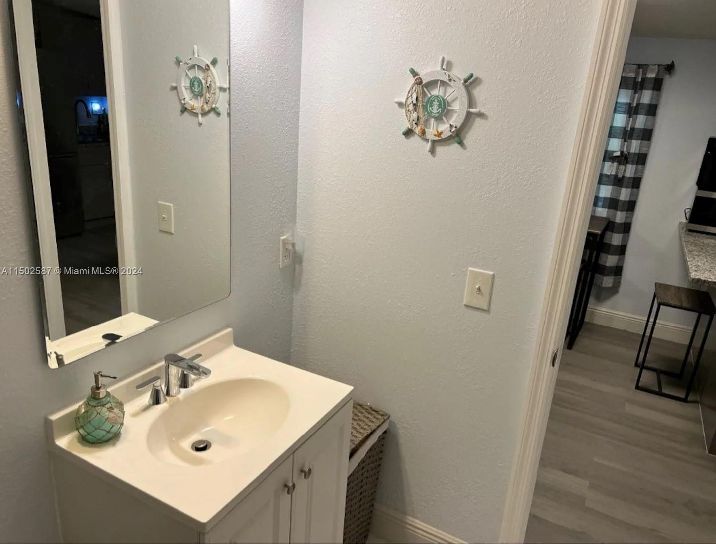 HARRIS OCEAN PARK ESTATES - Residential