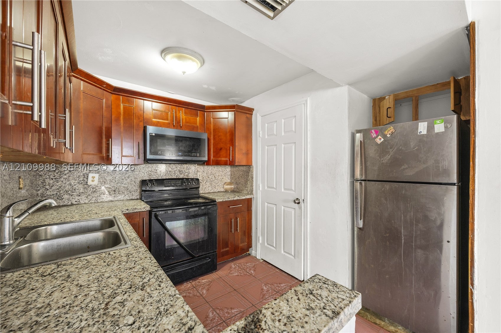 13946 NE 4th Ave C B 13946