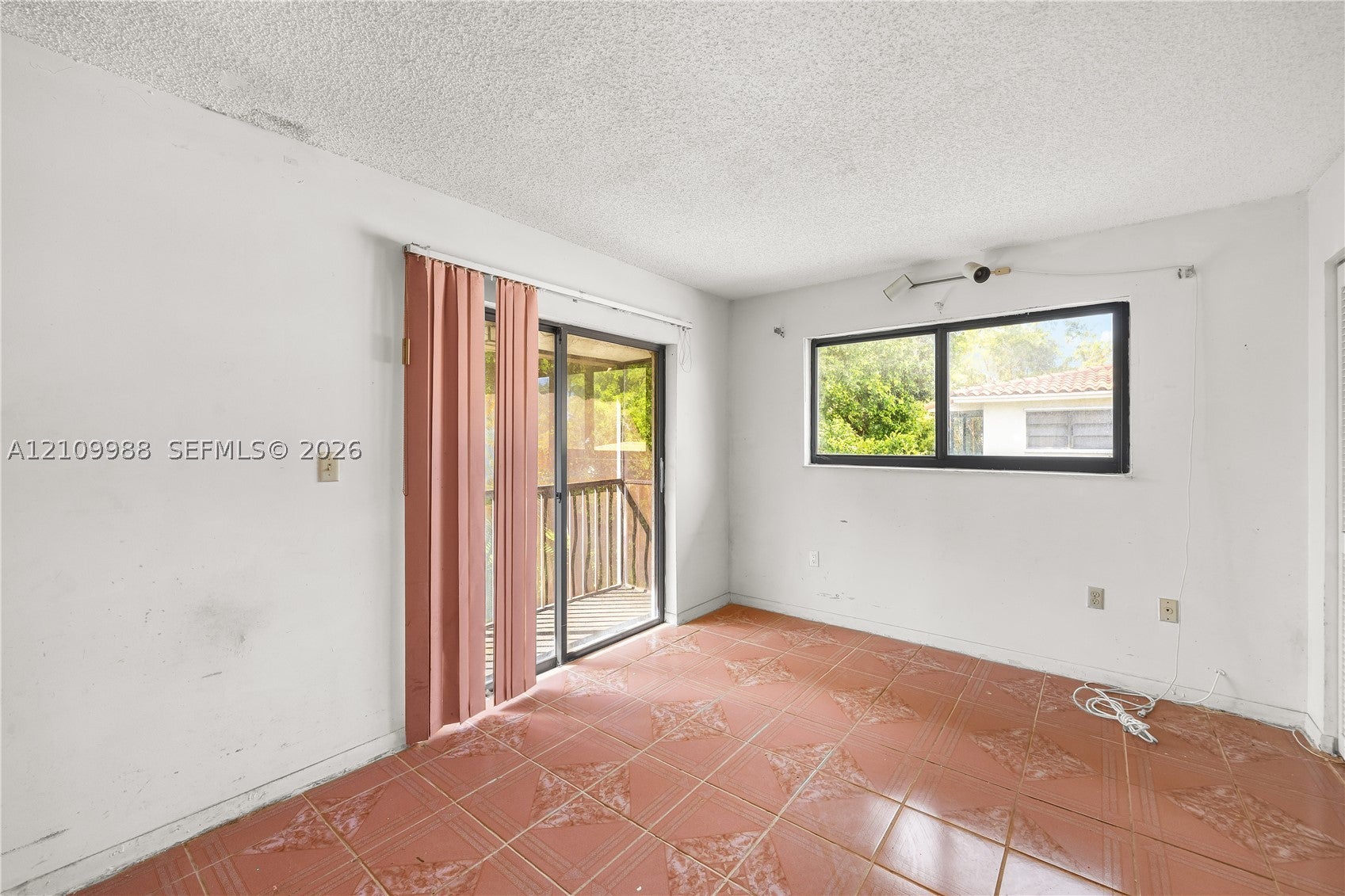 13946 NE 4th Ave C B 13946