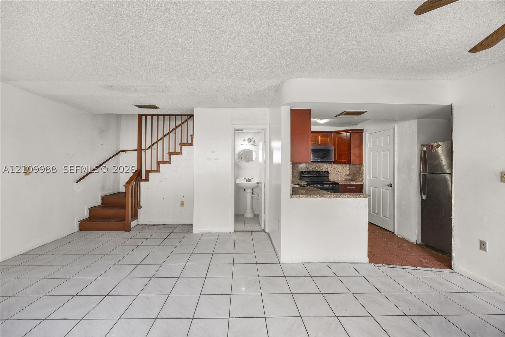 13946 NE 4th Ave C B 13946