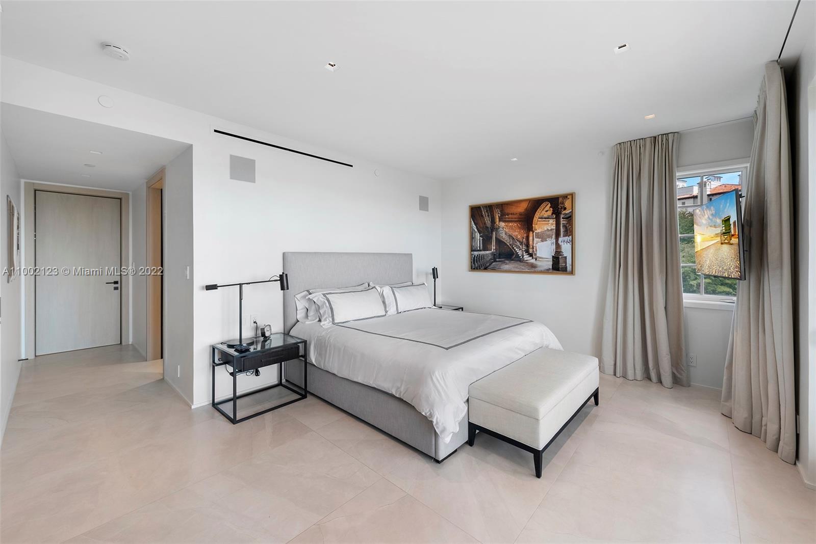 SEASIDE CONDO - Residential Lease