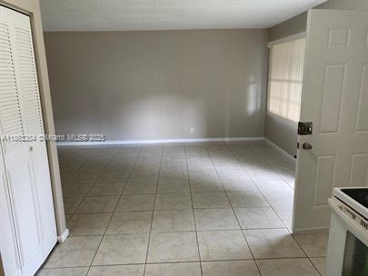 SILVER PALMS CONDO - Residential Lease