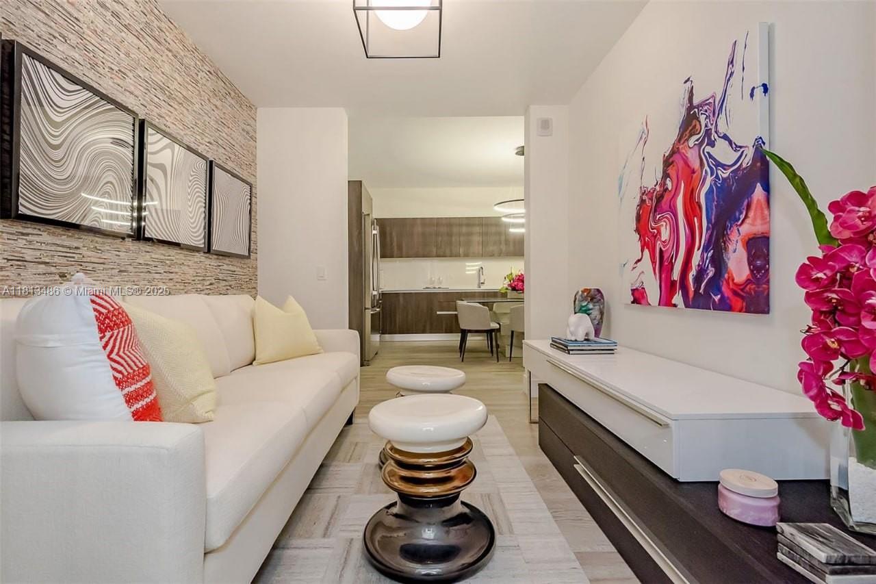 AVENTURA PARKSQUARE RESID - Residential