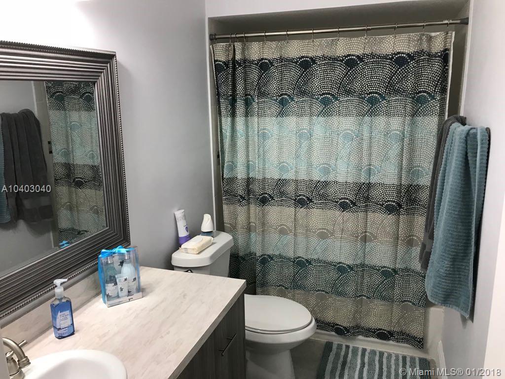 GREENGLADES CONDO NO 8 BL - Residential Lease