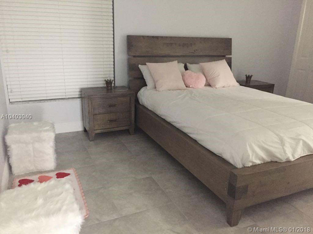 GREENGLADES CONDO NO 8 BL - Residential Lease