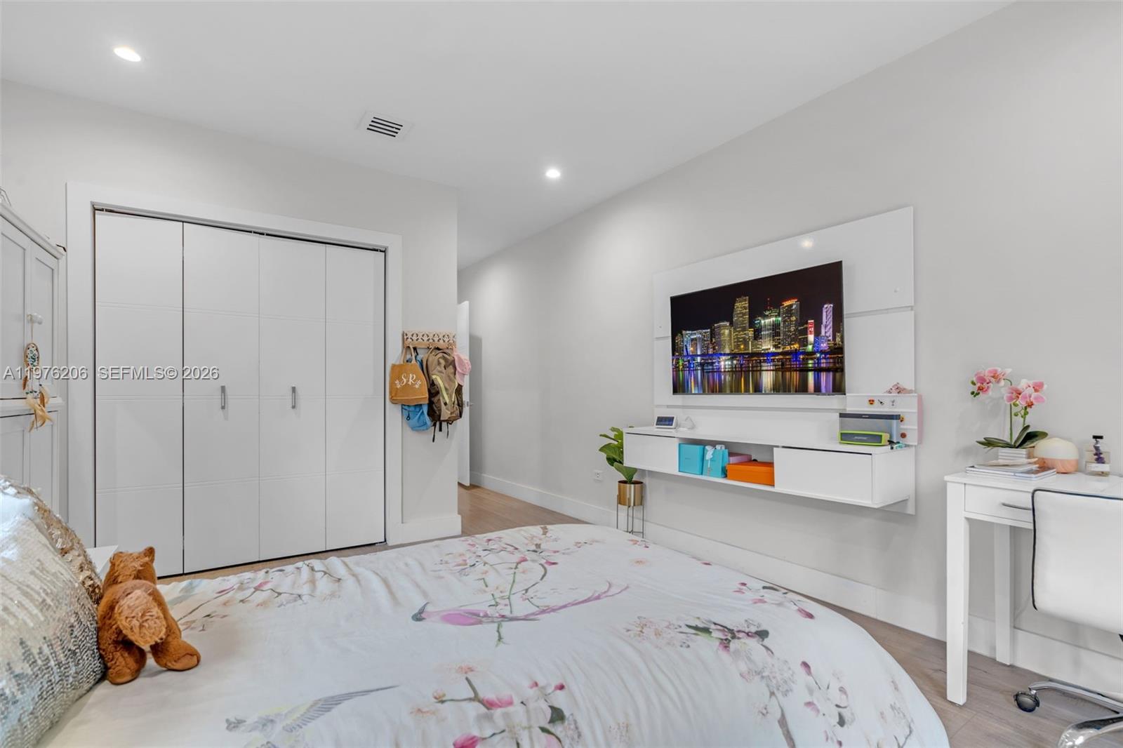 BEACH VIEW ADDN - Residential