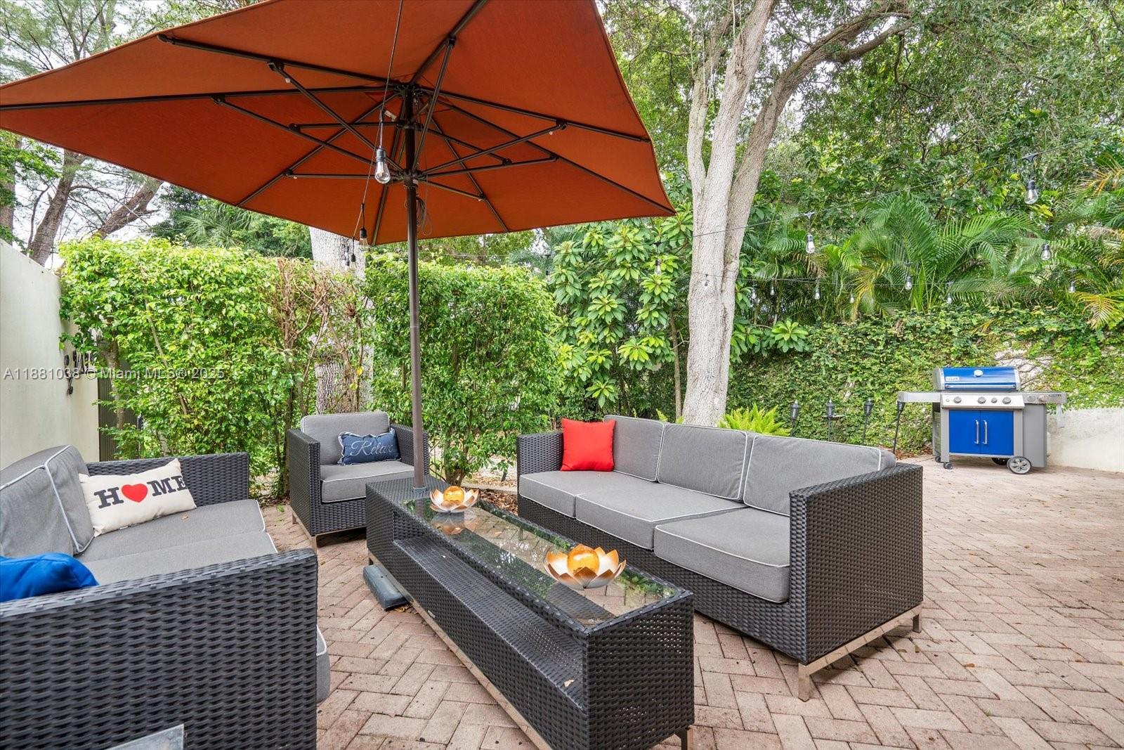MIAMI LAKES GOLF COURSE V - Residential Lease