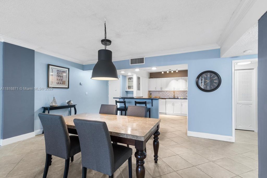 Photo of 3725 S Ocean Dr #1224, Hollywood, FL 33019 (MLS # A11816871)