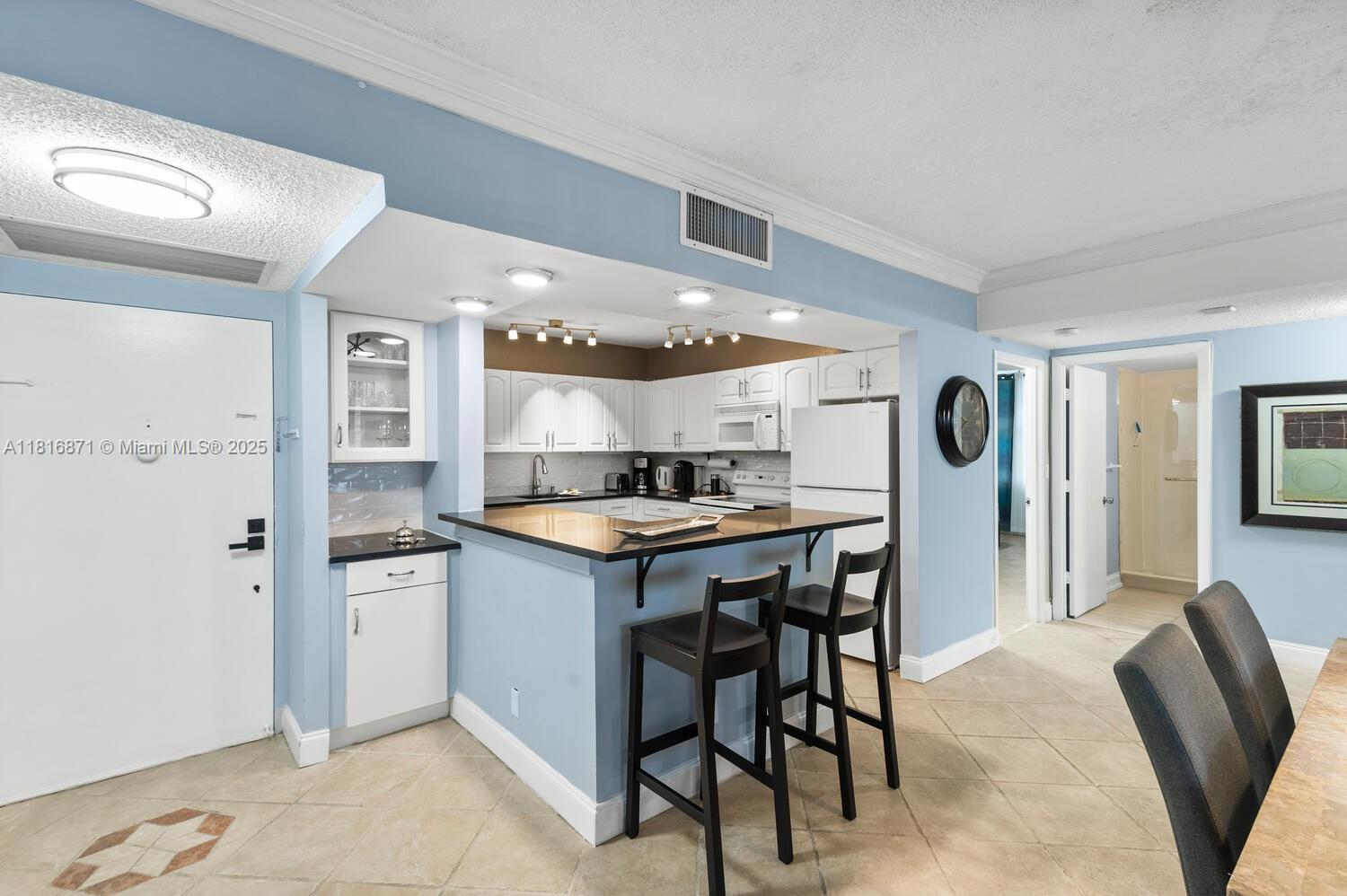 SEA AIR TOWERS CONDO - Residential