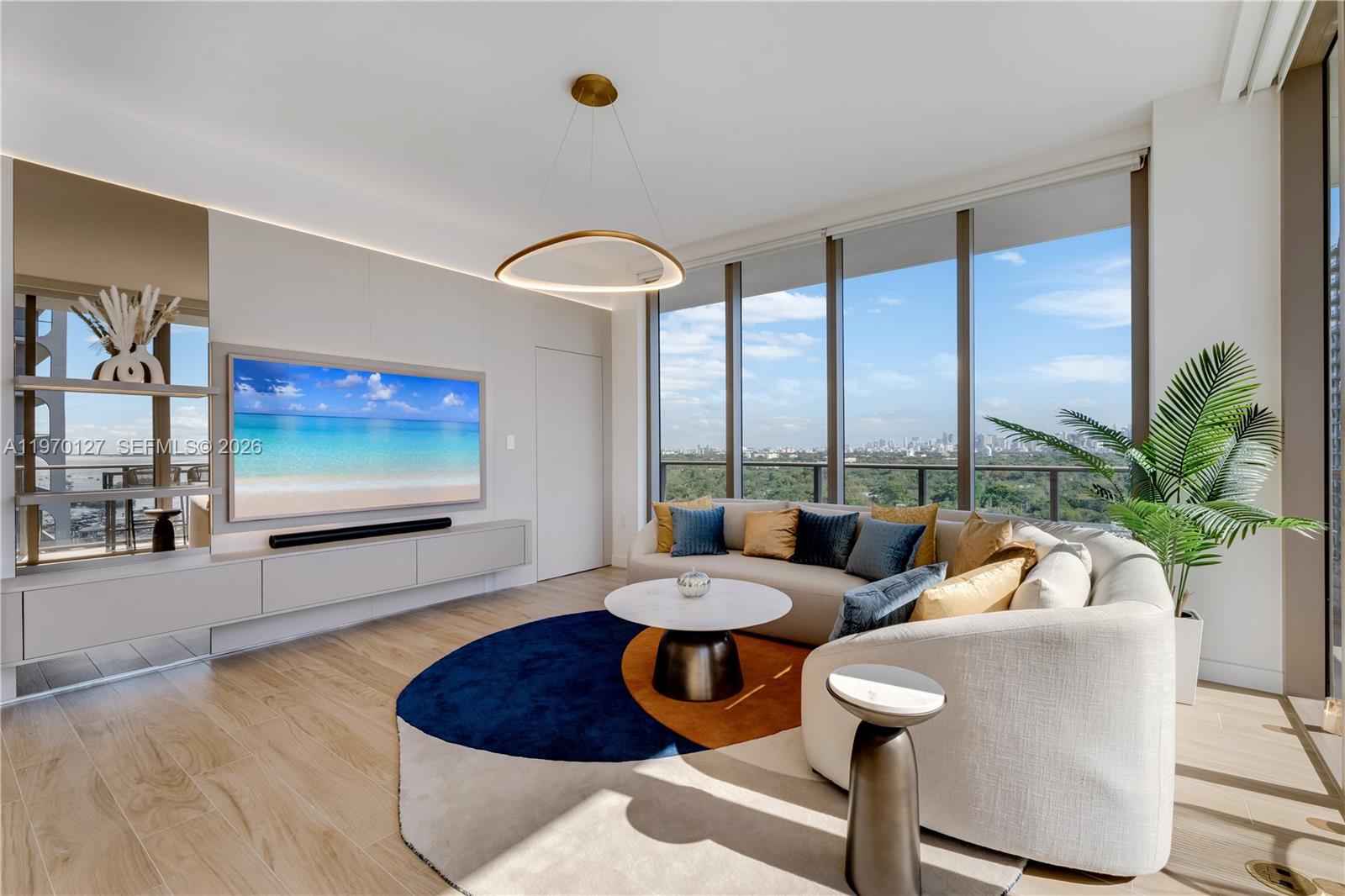 2678 Tigertail Ave 1410