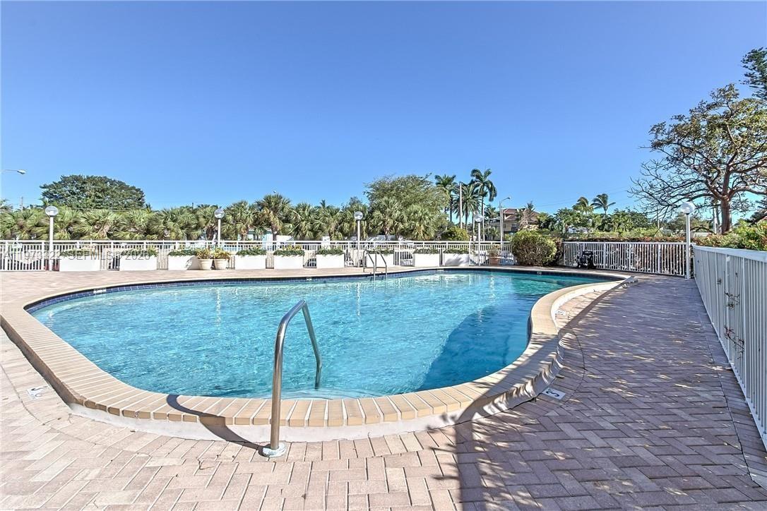 EMBASSY TOWER INC CONDO - Residential