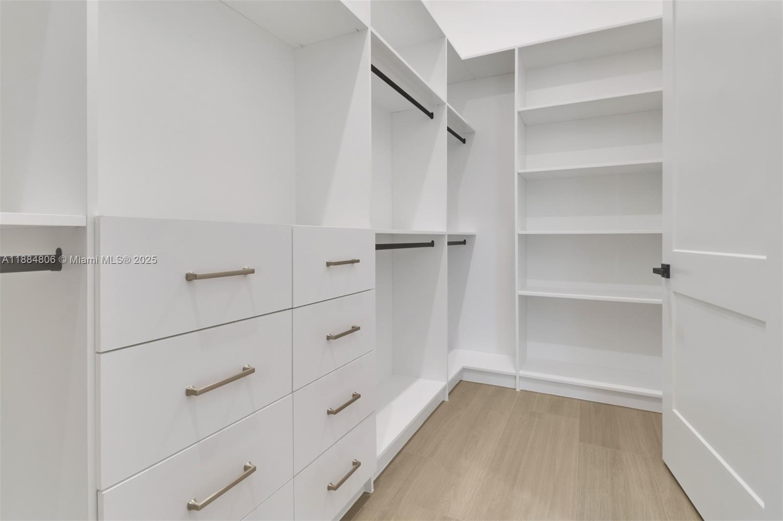 Logan Woods - Residential