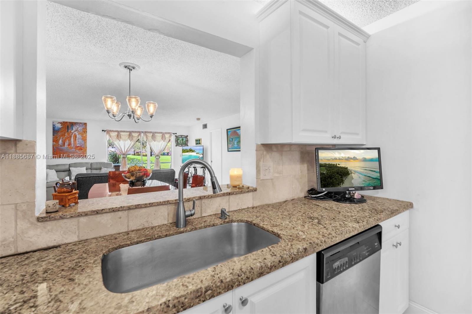 HOLLYBROOK GOLF AND - Residential