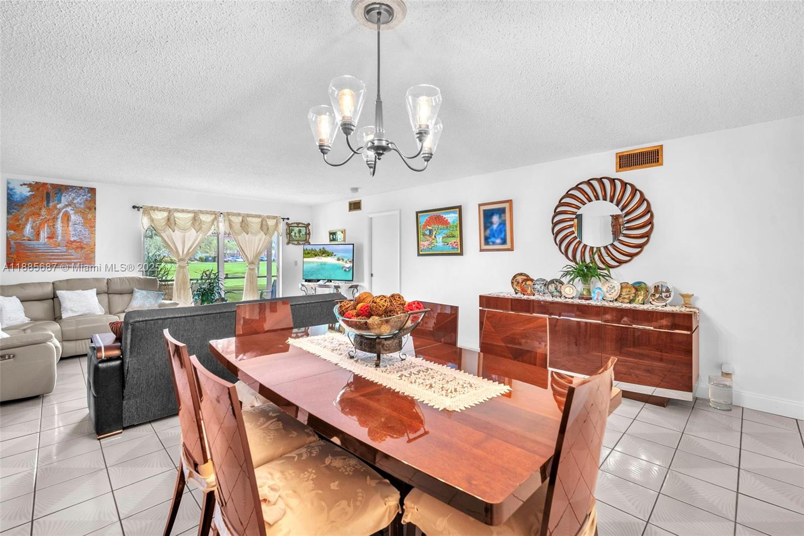 HOLLYBROOK GOLF AND - Residential