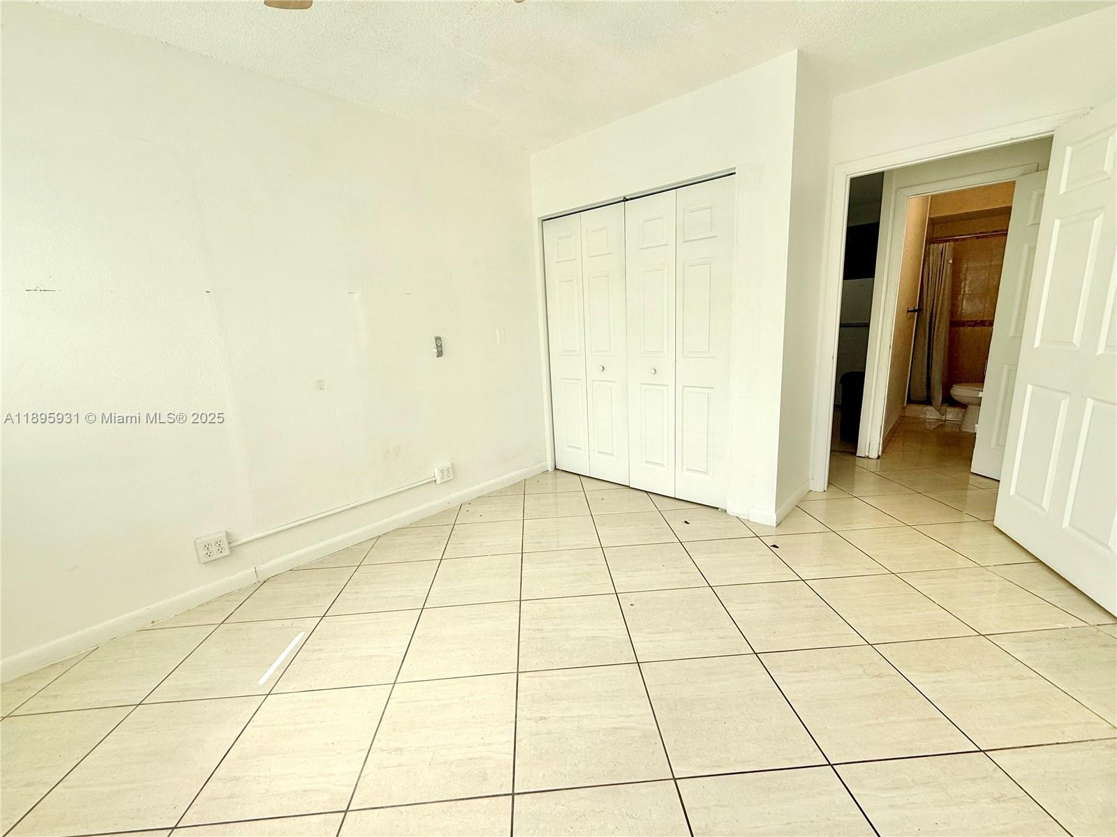 SHERIDAN PARK - Residential Lease