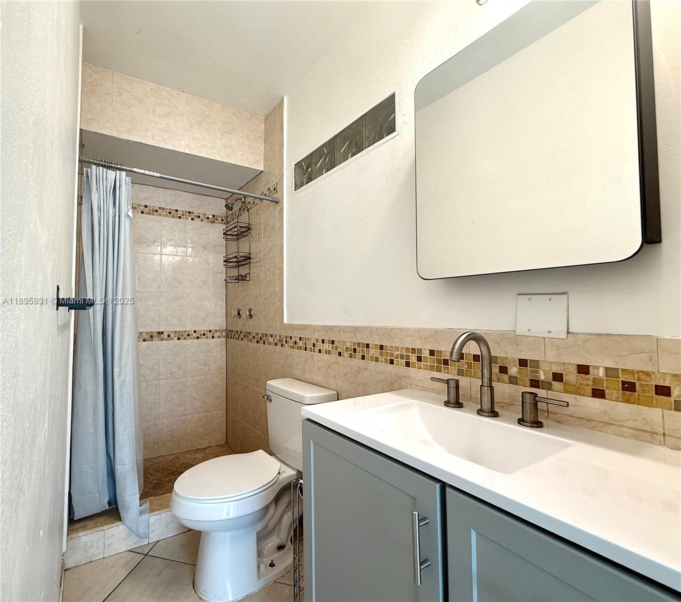 SHERIDAN PARK - Residential Lease