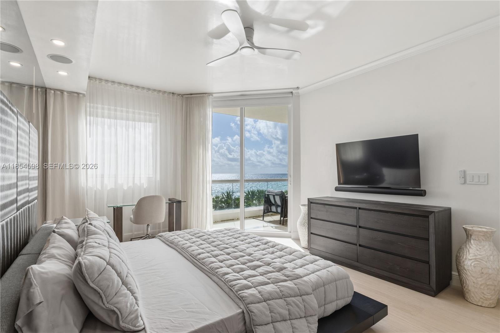 ACQUALINA OCEAN RESIDENCE - Residential
