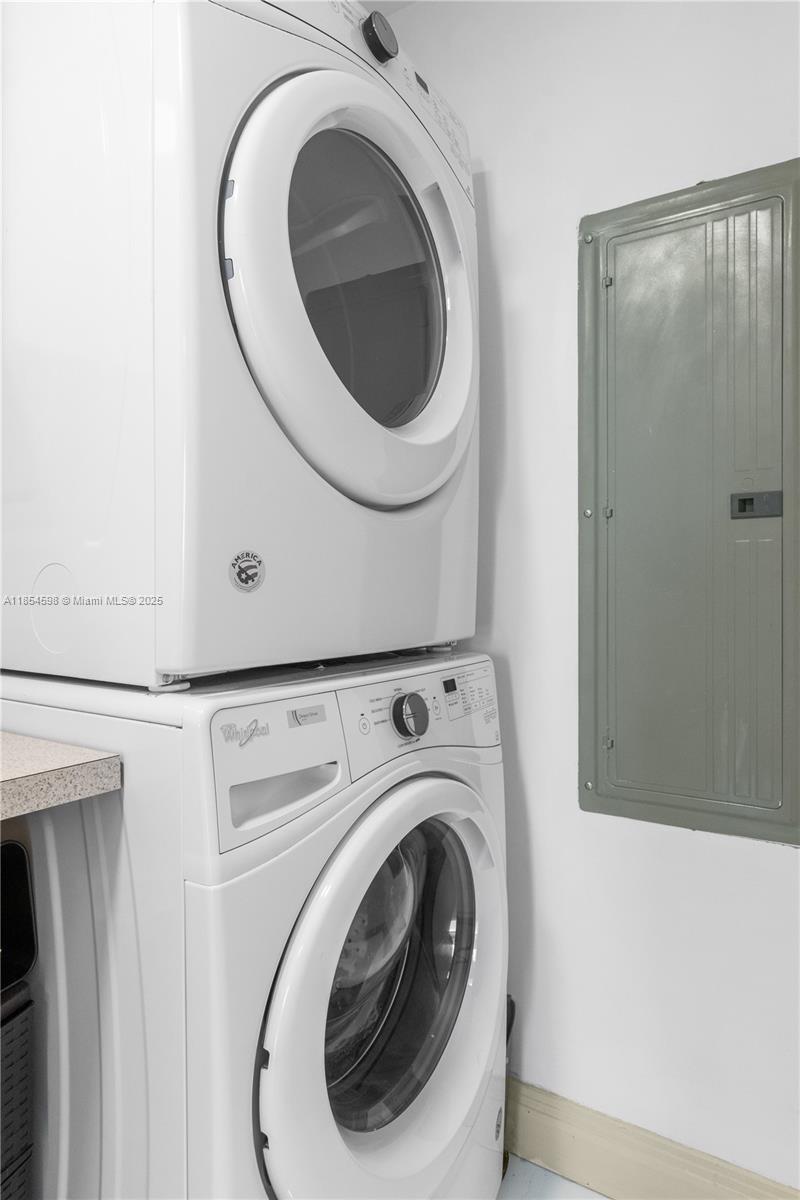 ACQUALINA OCEAN RESIDENCE - Residential