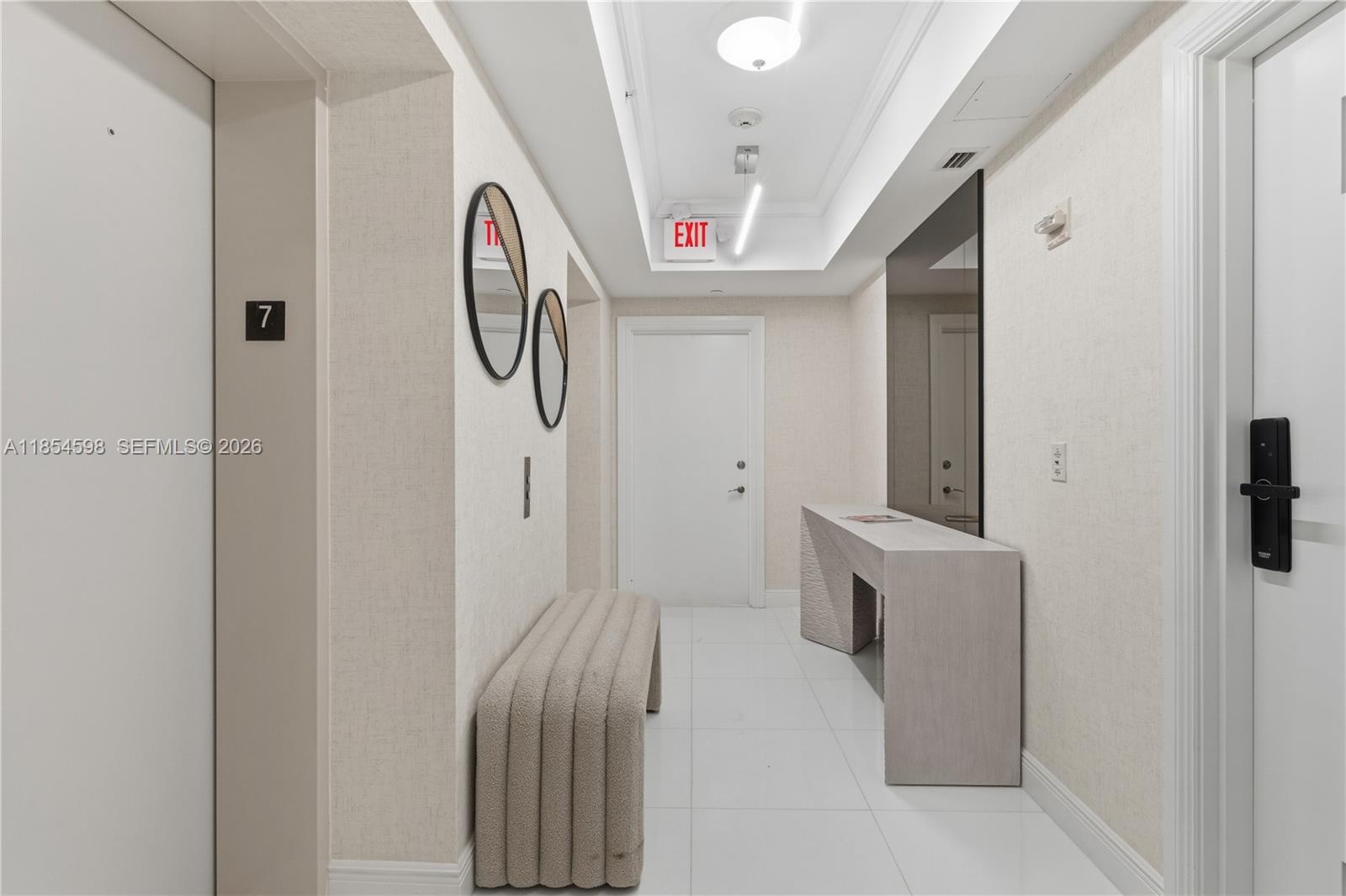 17875 Collins Ave 705