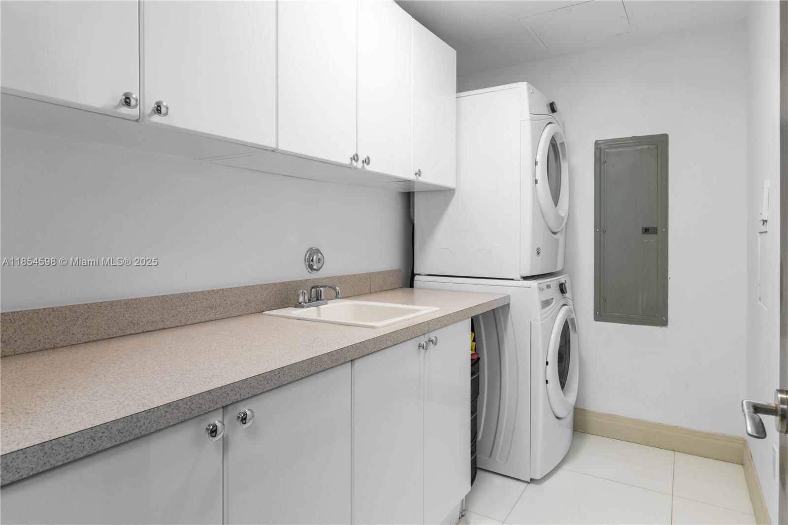 ACQUALINA OCEAN RESIDENCE - Residential