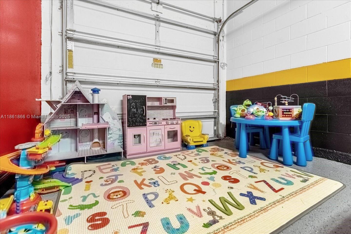 COMPASS BAY UN 4 - Residential