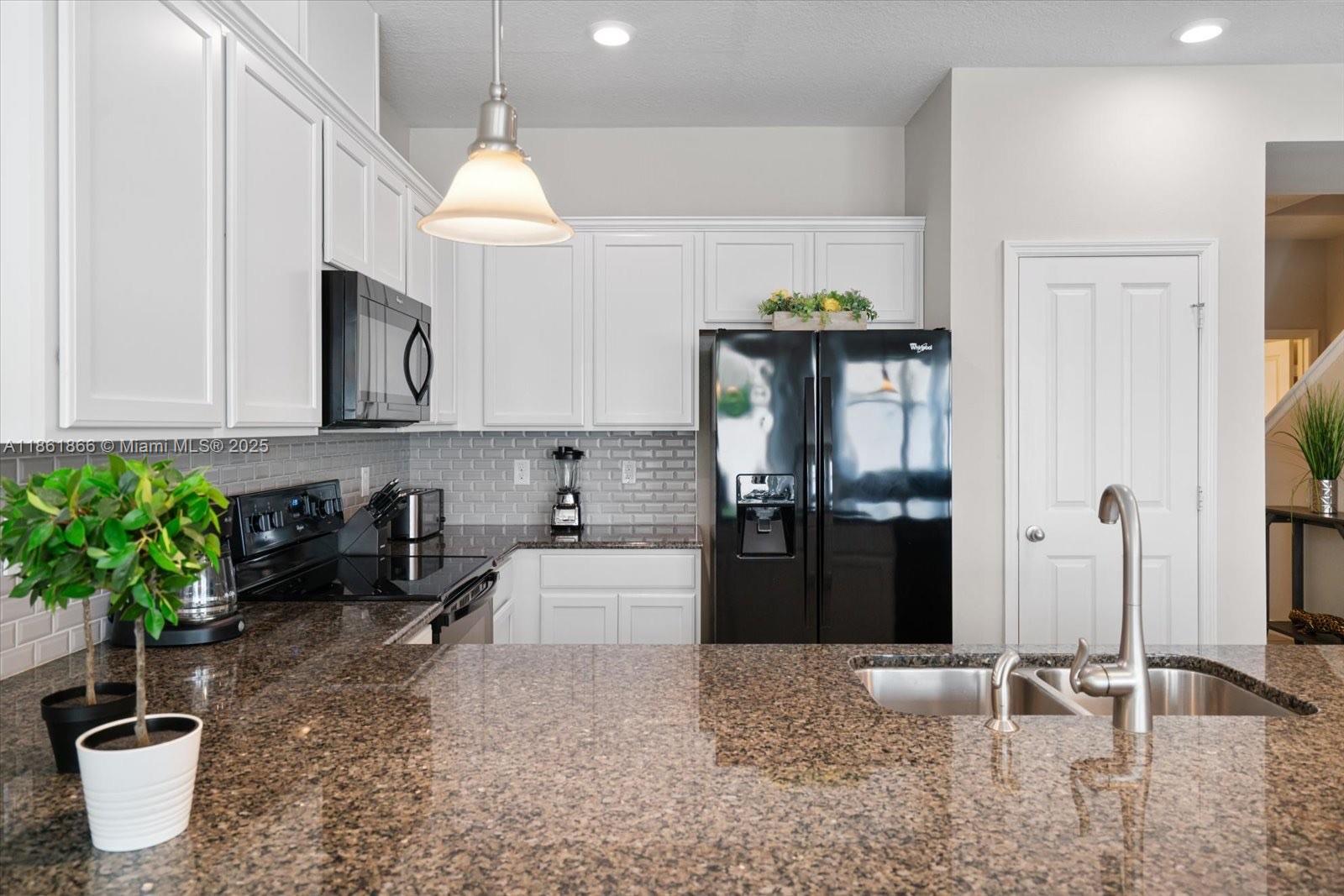 COMPASS BAY UN 4 - Residential