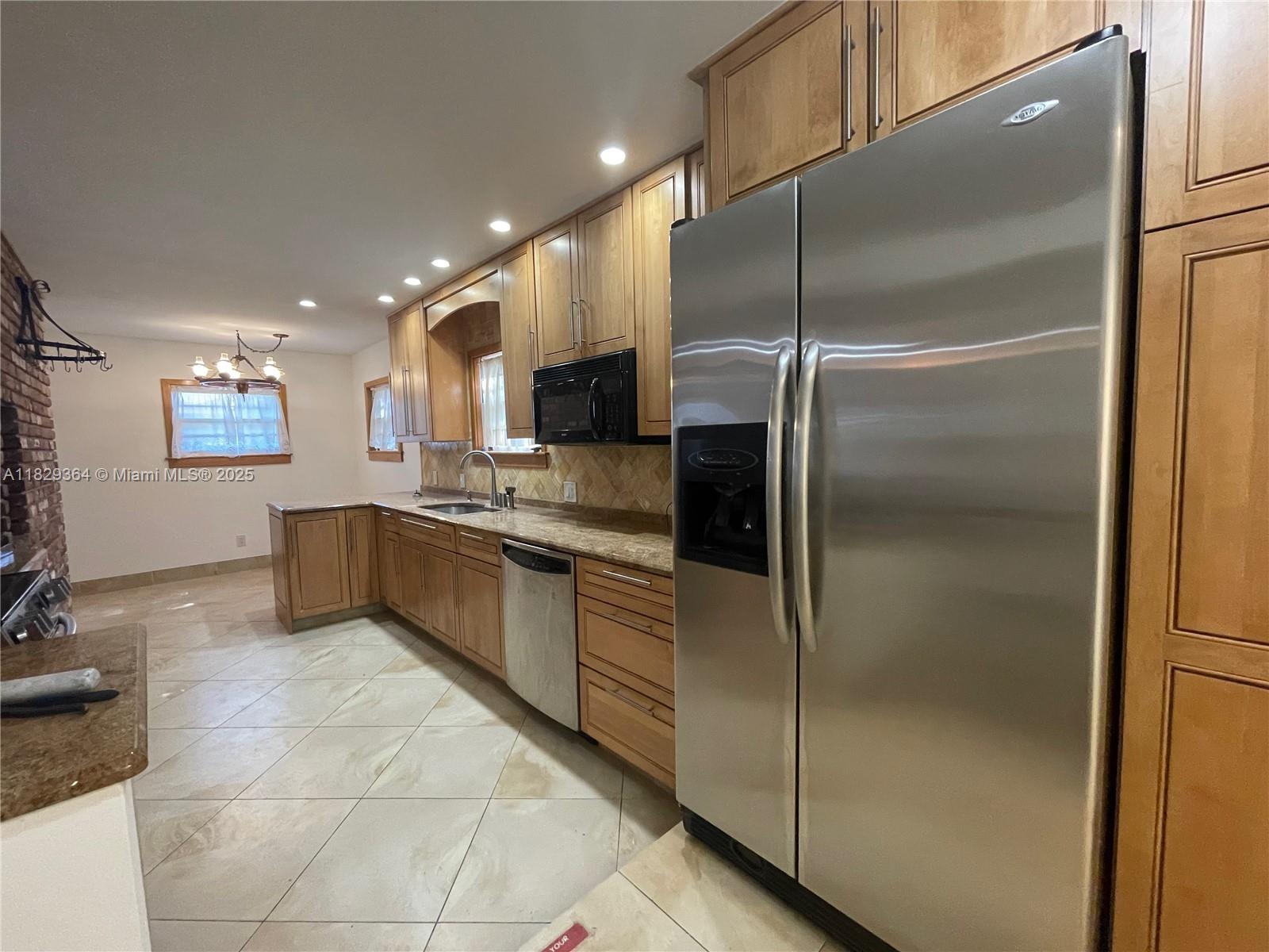 258 SW 1st Ct 258