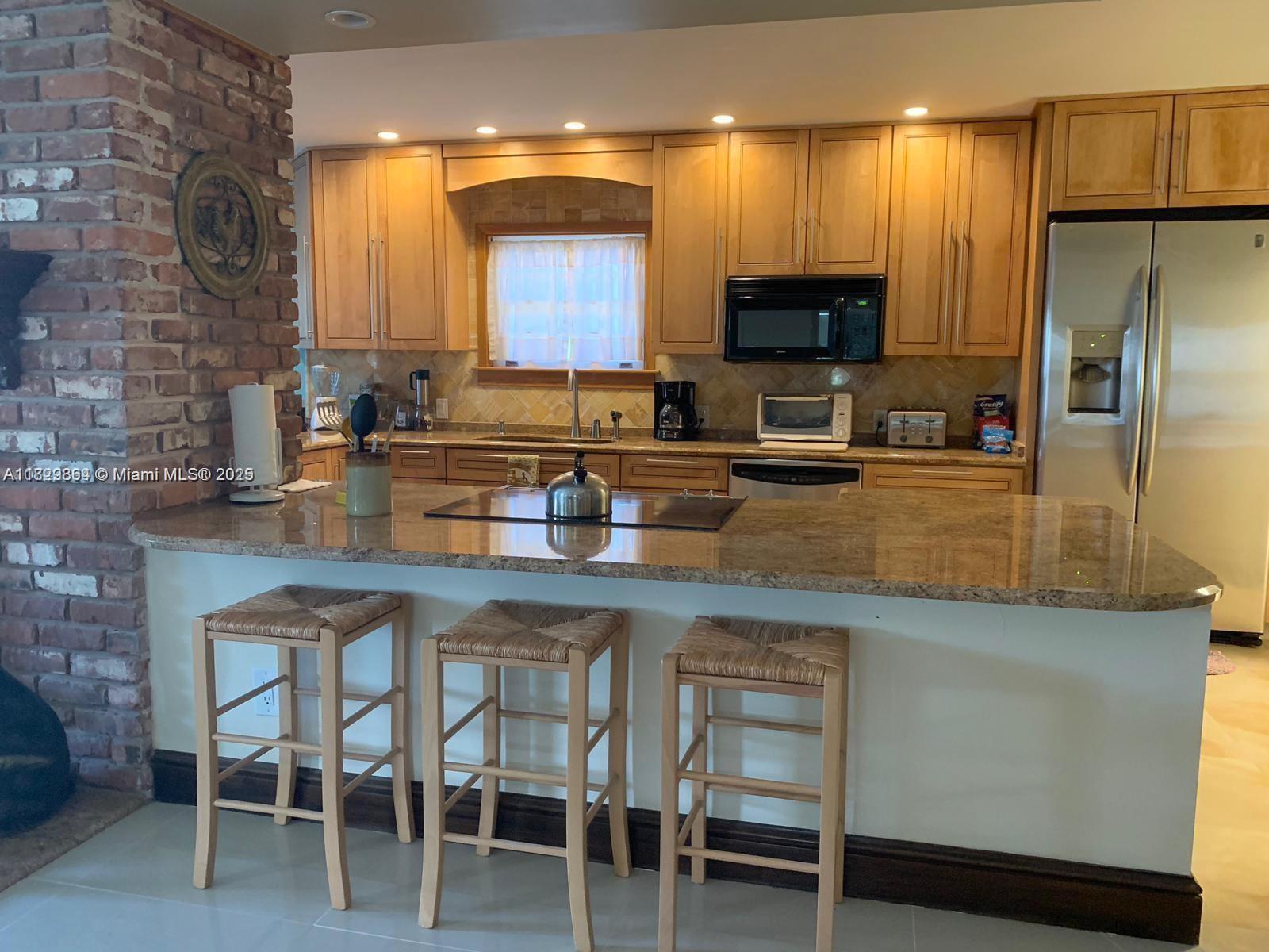 258 SW 1st Ct 258
