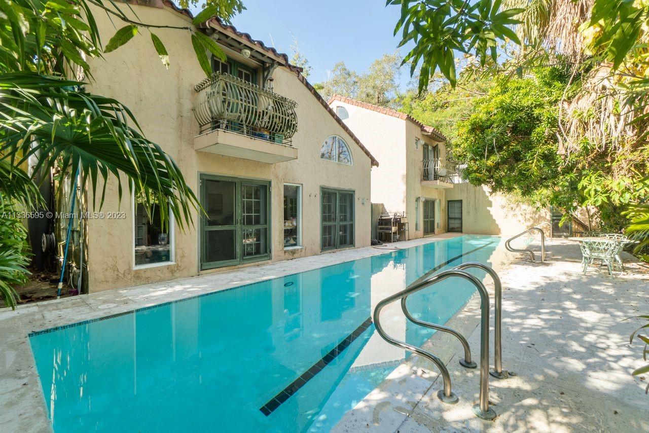 BAY HOMES SUB DB 338-23 - Residential