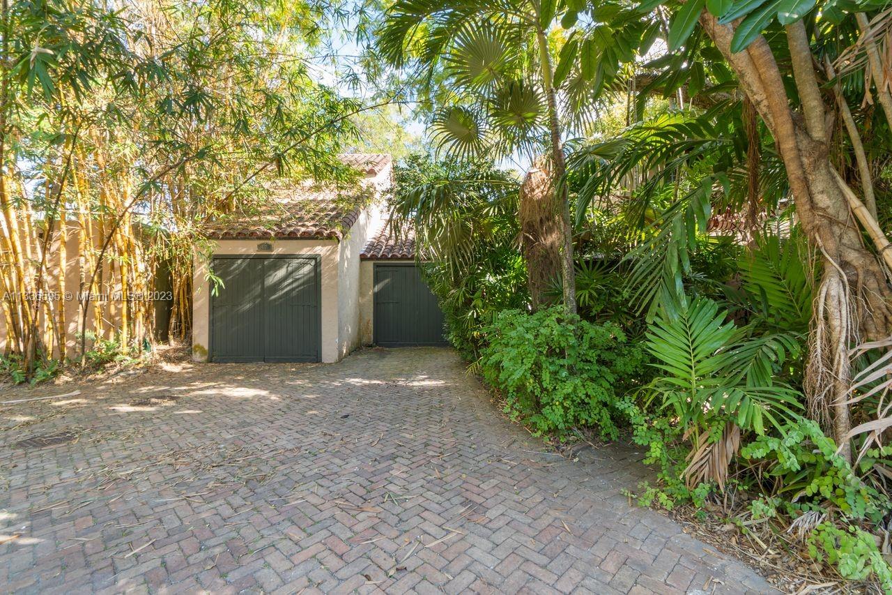 BAY HOMES SUB DB 338-23 - Residential