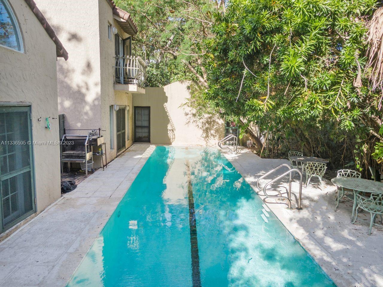 BAY HOMES SUB DB 338-23 - Residential