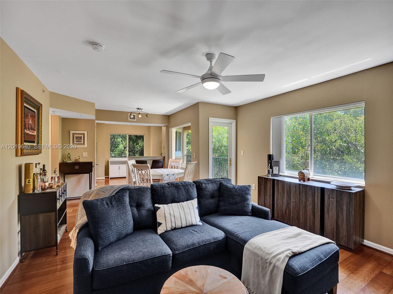 HYPOLUXOS MARINERS CAY - Residential