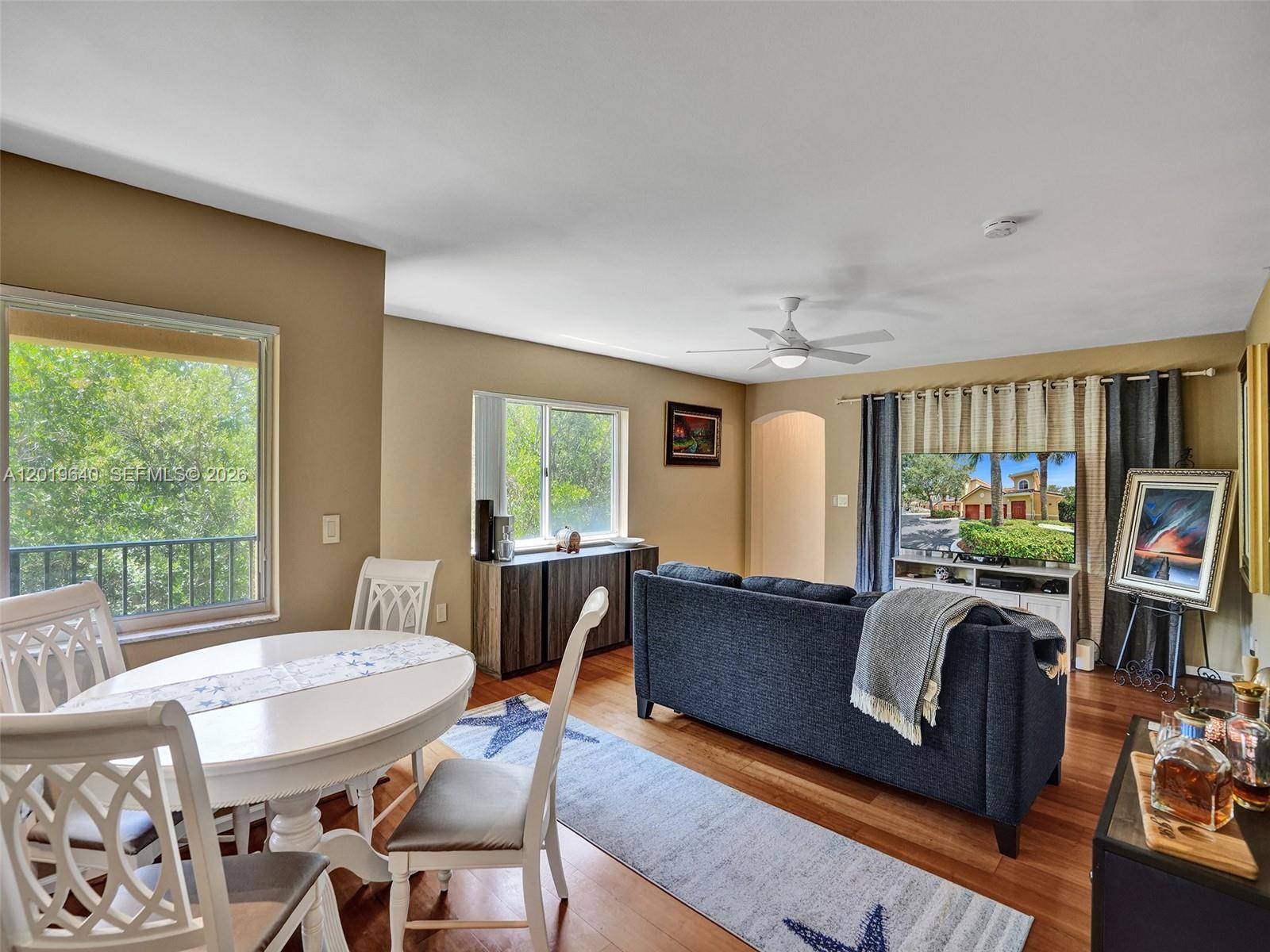 HYPOLUXOS MARINERS CAY - Residential