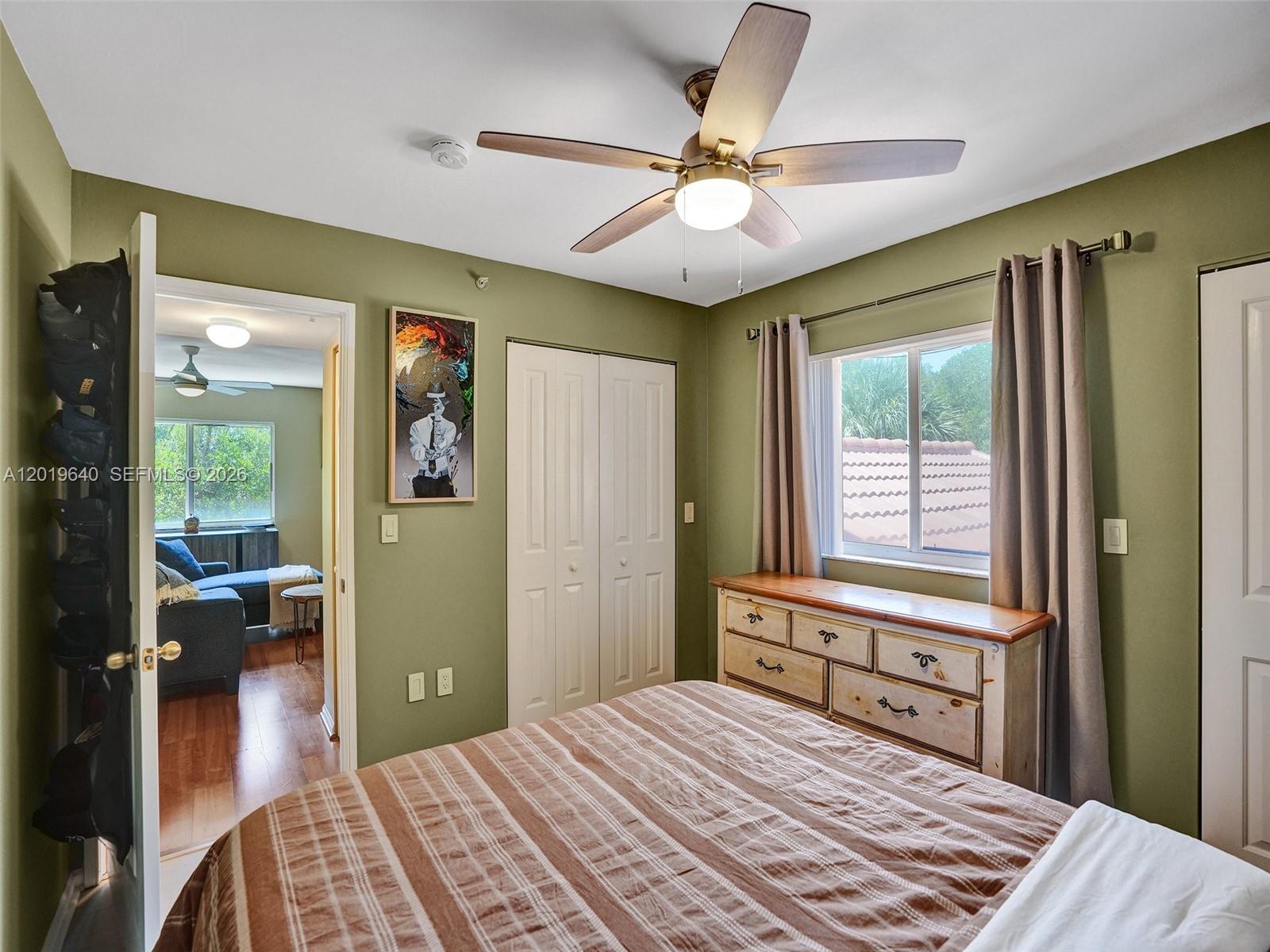 HYPOLUXOS MARINERS CAY - Residential