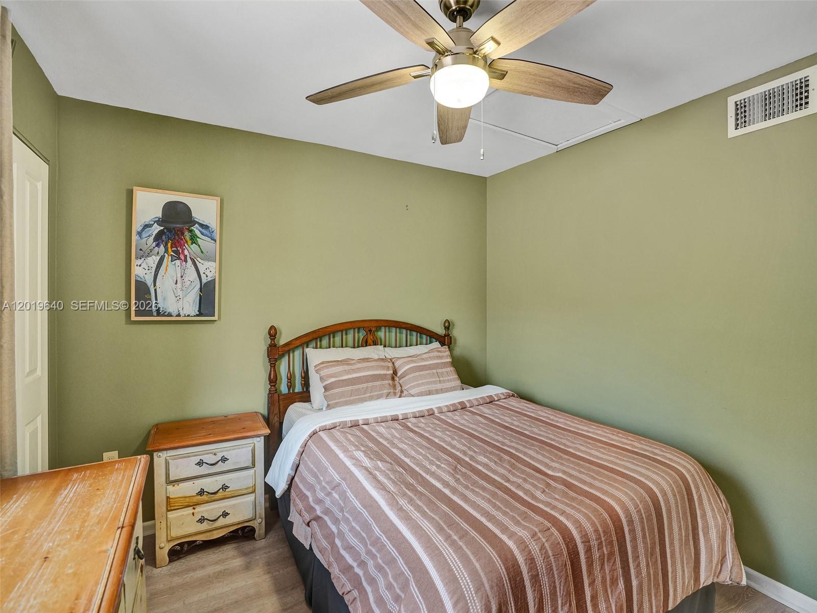 HYPOLUXOS MARINERS CAY - Residential