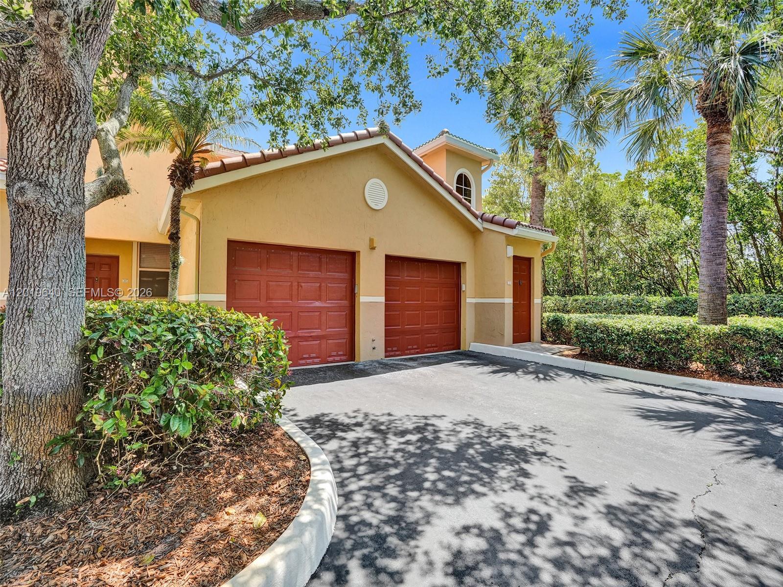 HYPOLUXOS MARINERS CAY - Residential