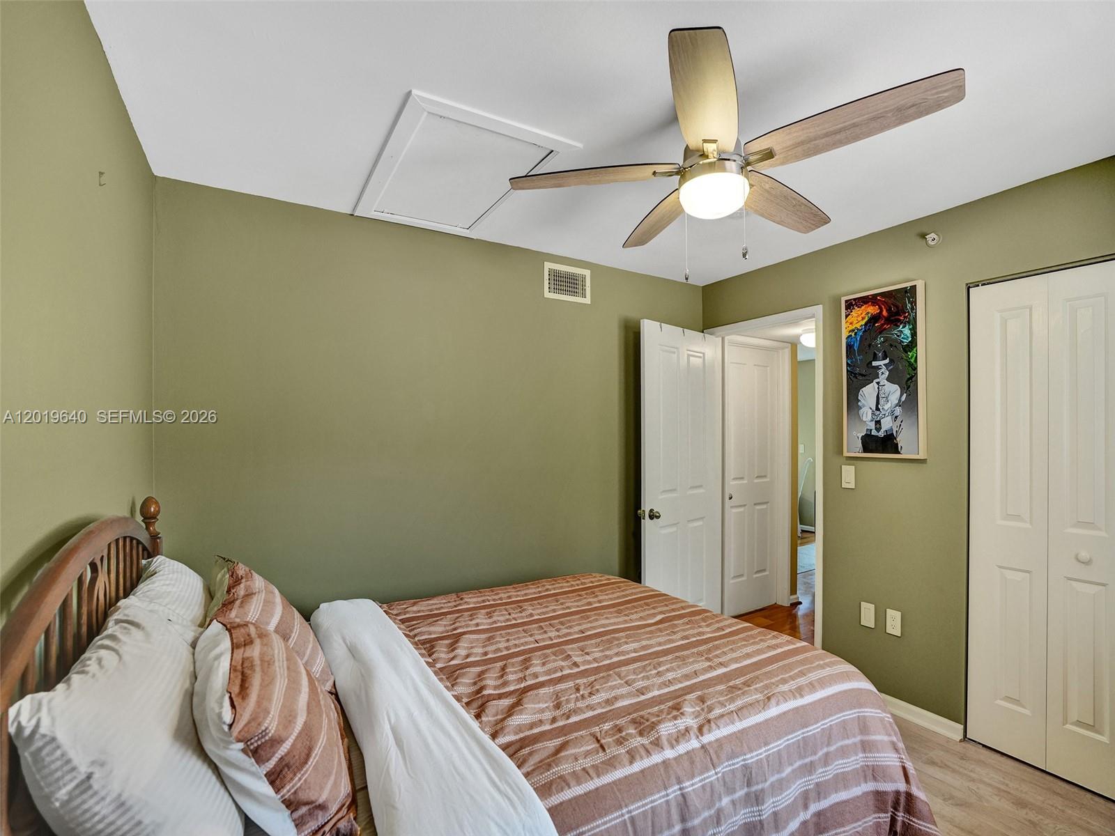 HYPOLUXOS MARINERS CAY - Residential