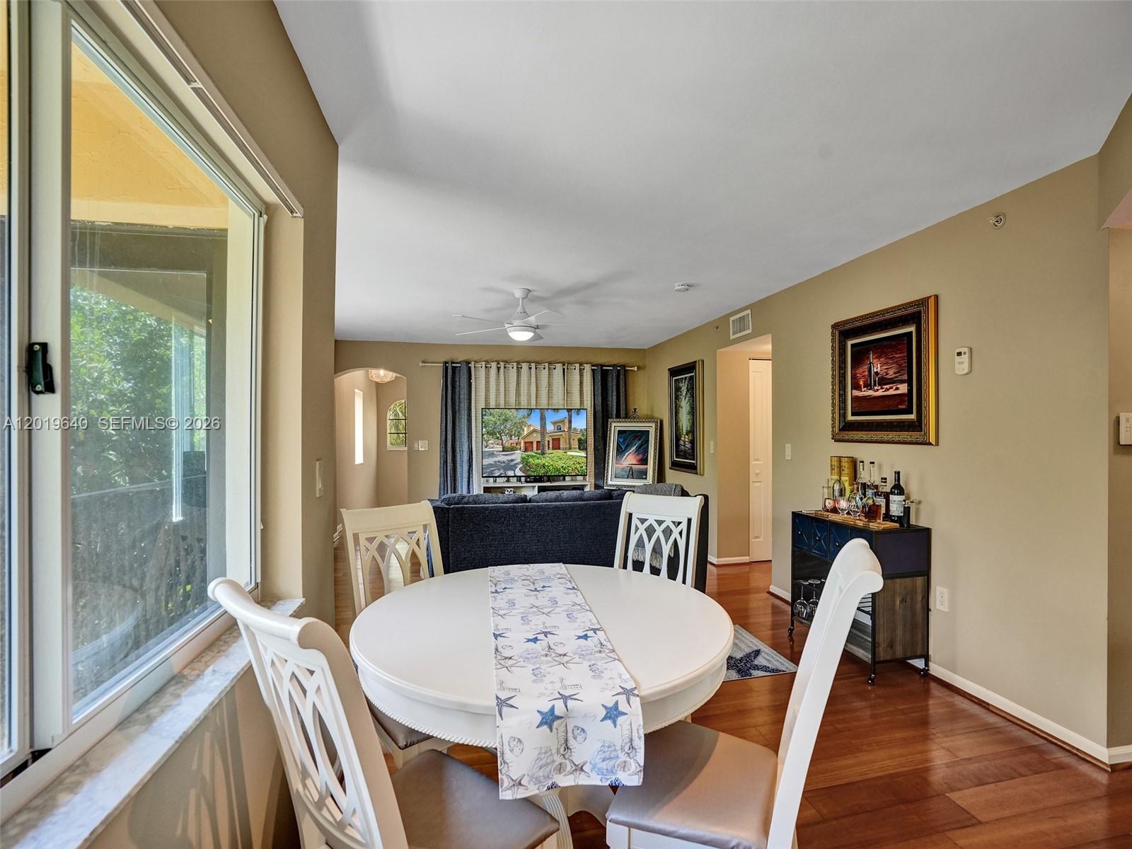 HYPOLUXOS MARINERS CAY - Residential