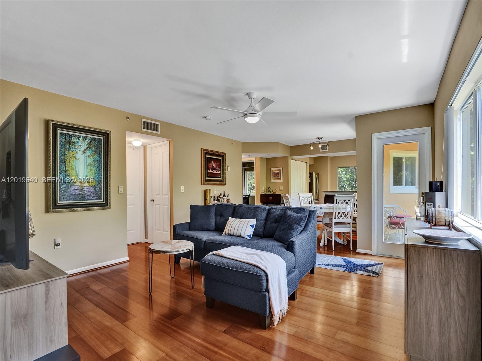 HYPOLUXOS MARINERS CAY - Residential