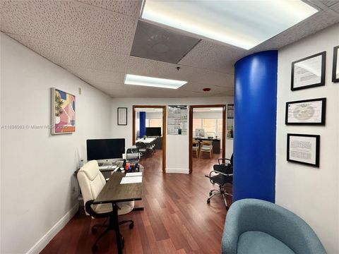 9600 NW 25th St 4F Doral FL 33172