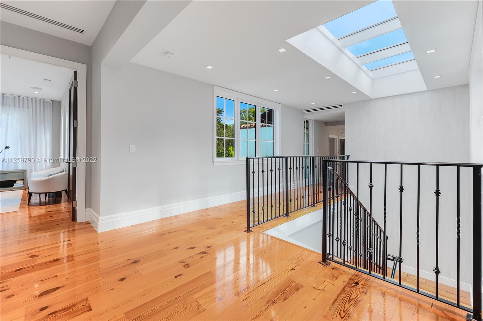 CORAL GABLES SEC E - Residential