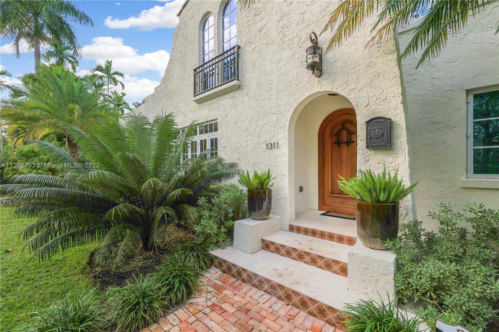 CORAL GABLES SEC E - Residential