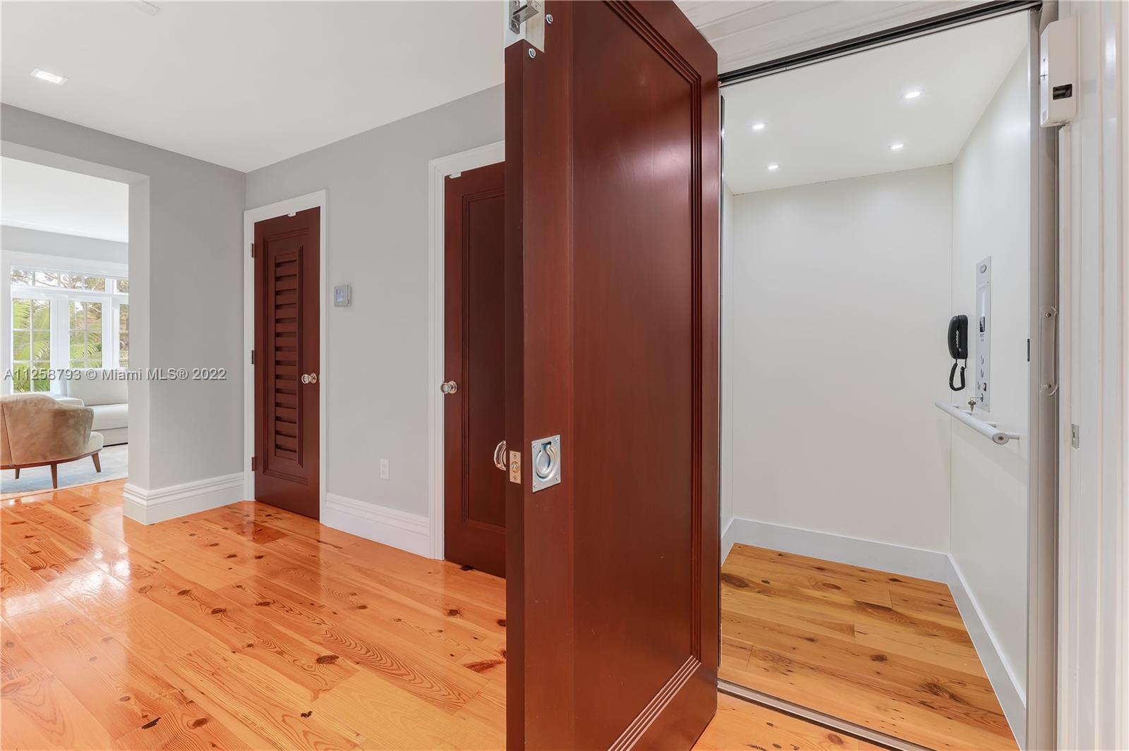 CORAL GABLES SEC E - Residential