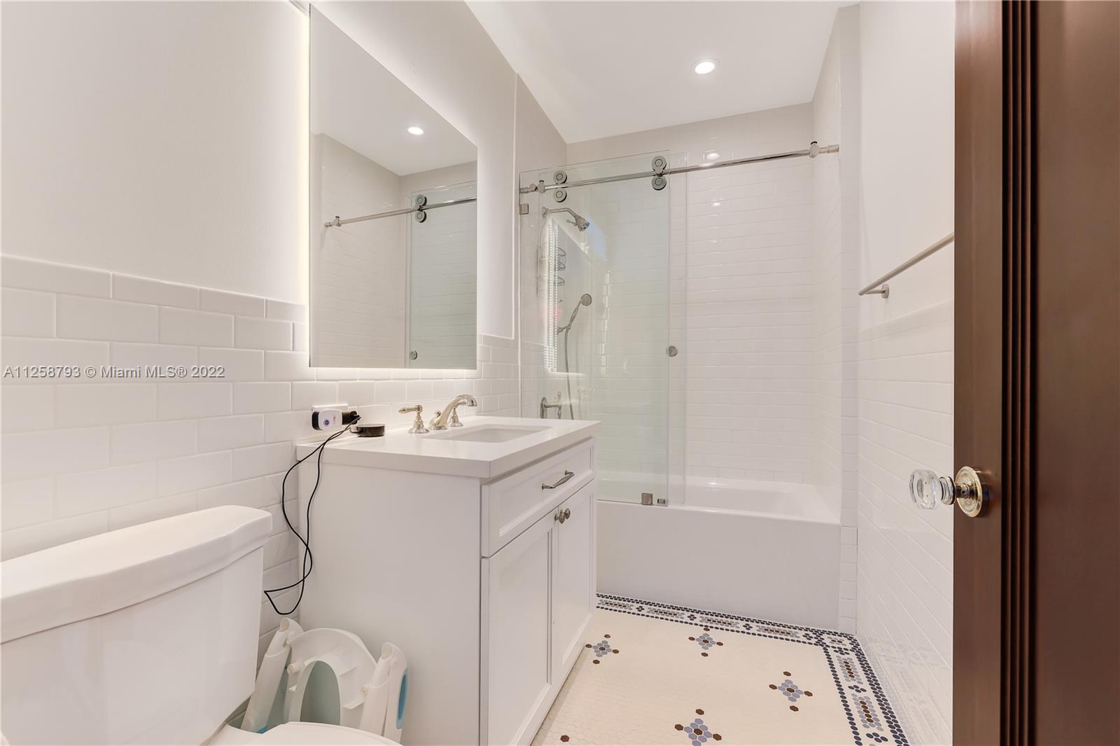 CORAL GABLES SEC E - Residential