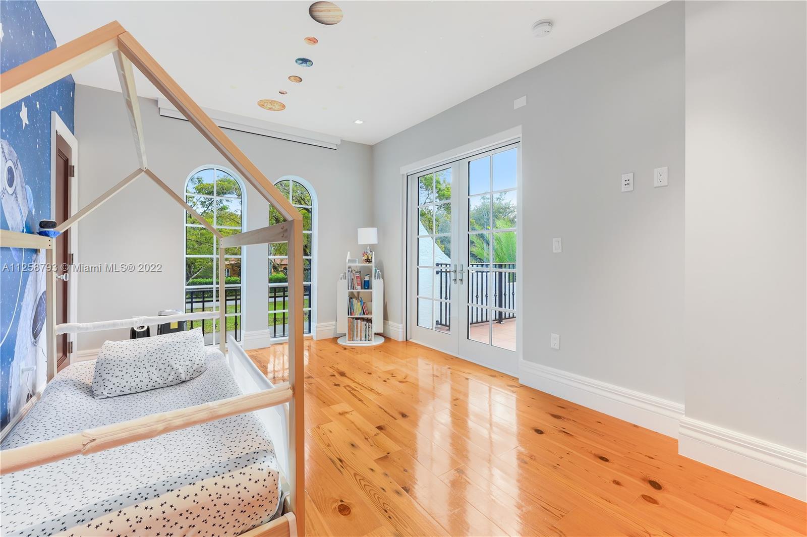 CORAL GABLES SEC E - Residential